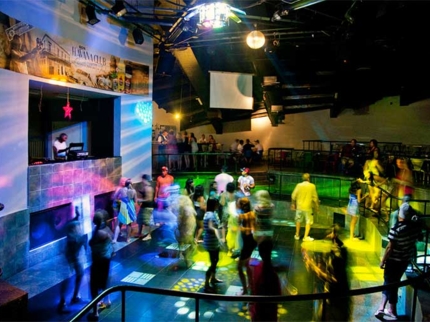La bomba disco bar