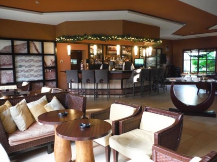 CIGAR BAR