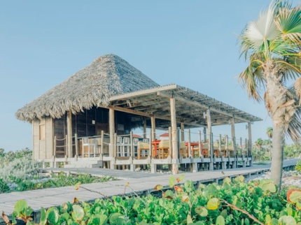 Coral Negro Beach Bar