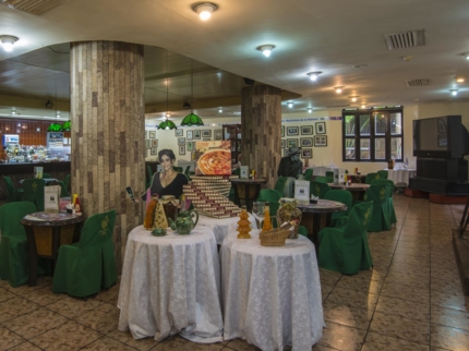 Cafeteria (Movie Corner) “Rincón del Cine”