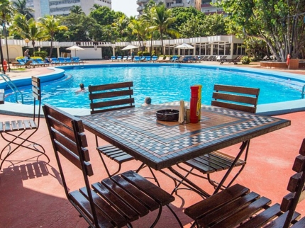 Pool Snack Bar