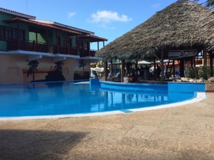 El Yarey Pool Bar