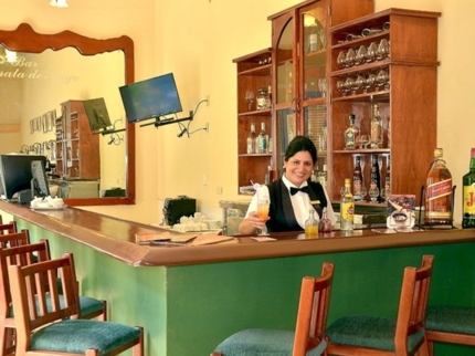 Lobby Bar Serenata de Mayo