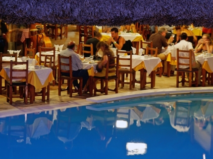 Pool Bar Barbacoa