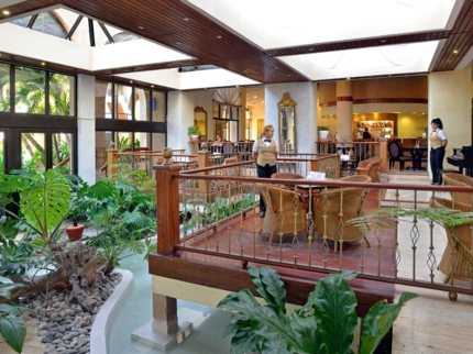 Lobby Bar Las Américas