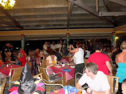 Pool Buffet Restaurant Yareyal