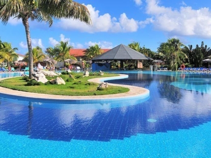 Aqua Bar Swim-Up