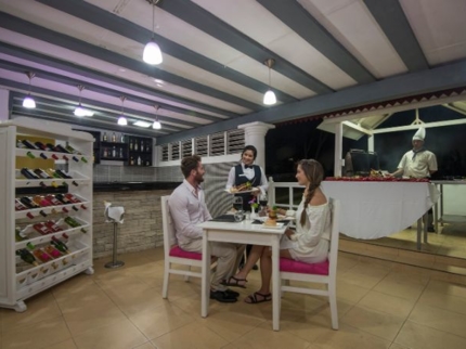 Club Cubano Restaurant