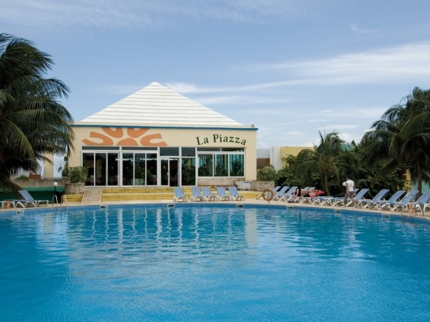 Italian Restaurant La Piazza