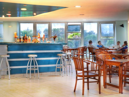 Bar services at the pool