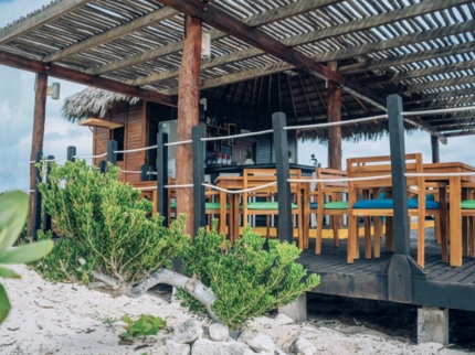 CORAL NEGRO - Beach Bar