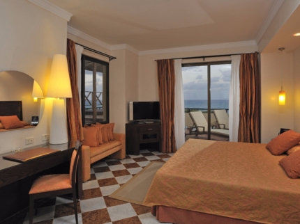 Sea View Deluxe Suite Room