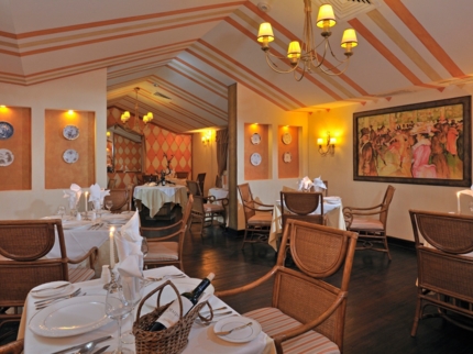 French Restaurant Le Bistro (Río de Luna)