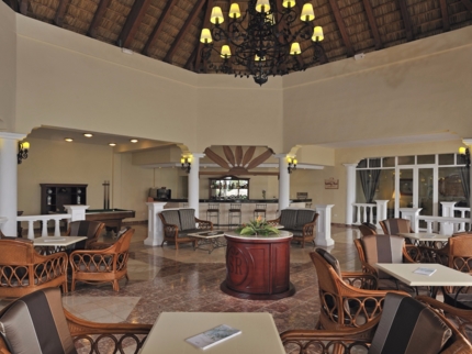 Piano Bar Lobby Las Gardenias Royal Service