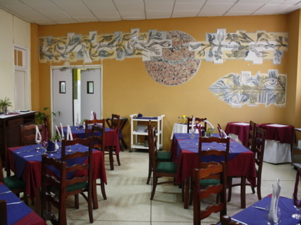 A la carte international restaurant