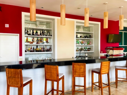 Cayo Francés (Lobby Bar)