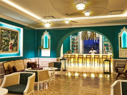 Constante Bar