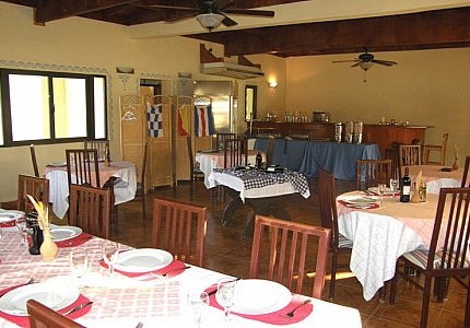 A la carte Cuban & internacional Restaurant “El Criollo”