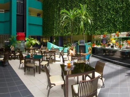 Lobby bar Solymar section