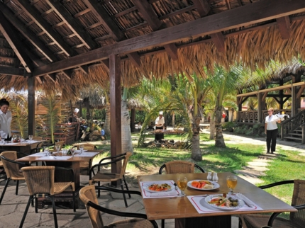 Beach Grill Restaurant Ranchón Coral