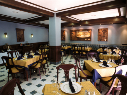 A la carte international restaurant Cantabria