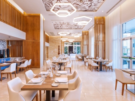ROYAL SERVICE VIP BREAKFAST BAR