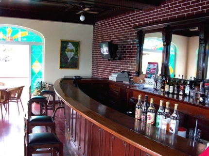 Lobby bar