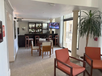 Bar Cocktail Lounge