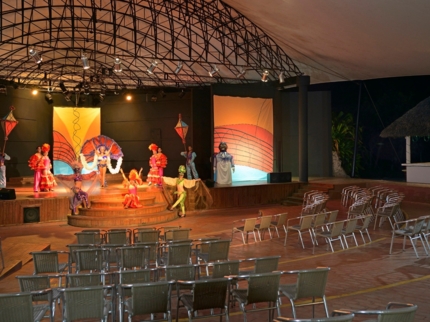 Las Coloradas Theater Bar