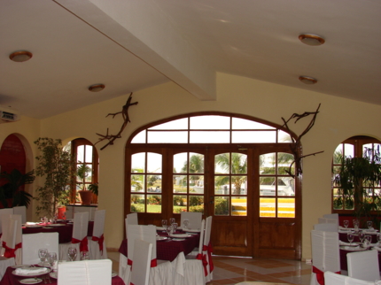 Pool Restaurant Parrillada Guajira