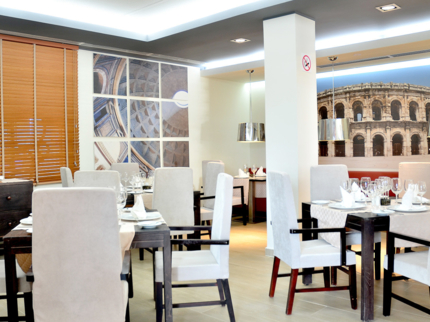 KITCHENETTE - ADULTS SECTION
