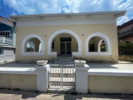 Casa 5201 Dos Mares, Avenida 1ra