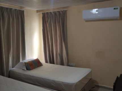 CASA EN LA PLAYA (2 habitaciones con baño privado)