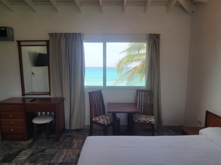 CASA EN LA PLAYA (4 habitaciones con baño privado)