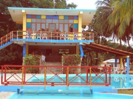 pool snack bar