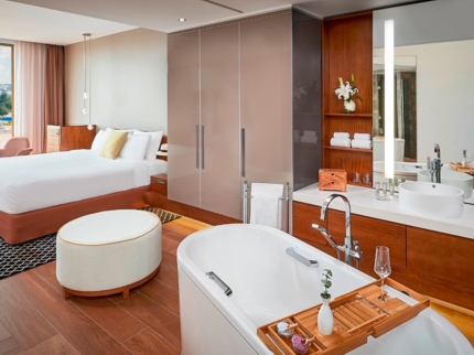 LUXURY OCEAN SUNSET SKY LEVEL Room