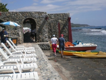 Beach Bar