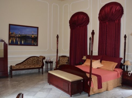 Junior Suite Room