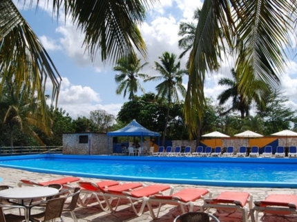 Pool Bar