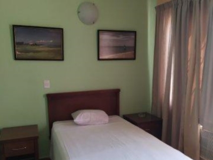 CASA EN LA PLAYA (5 habitaciones con baño privado)